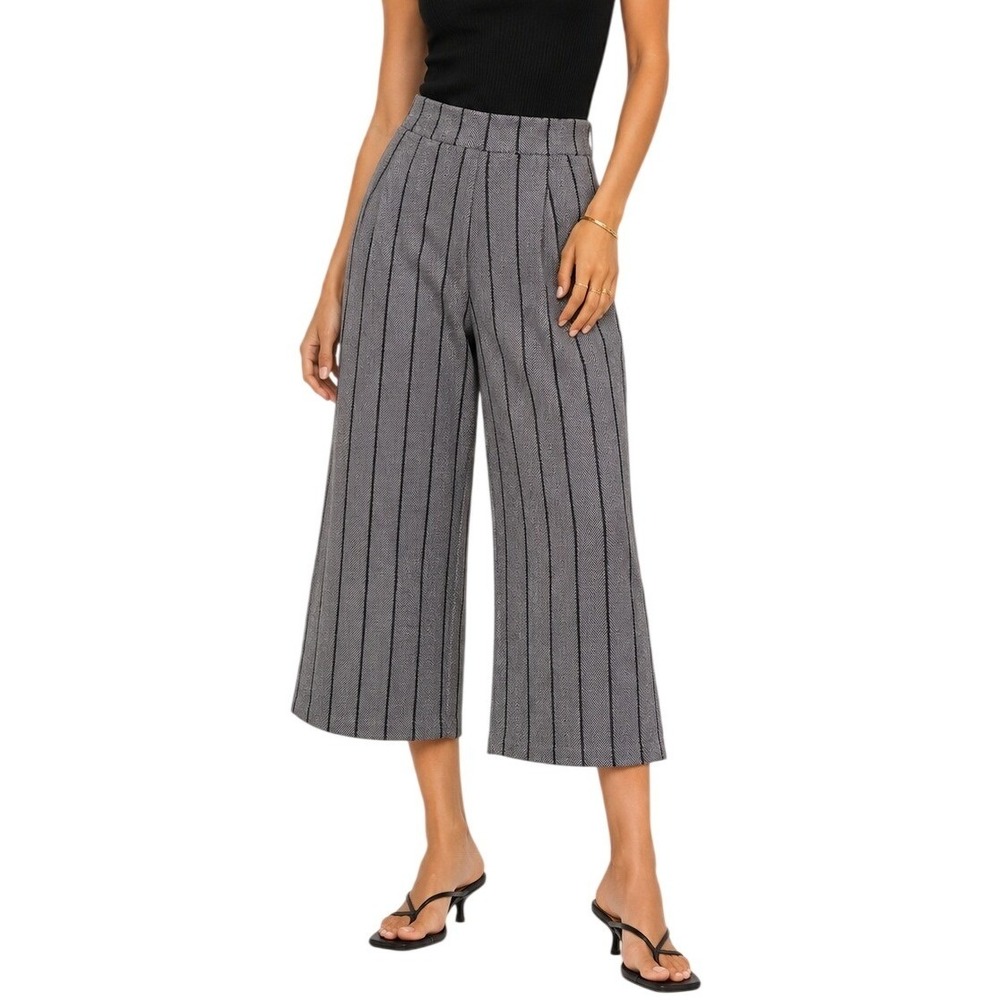 Lulus Gray Pinstripe Wide Leg Crop Culotte Pants High Rise Career NWT Small